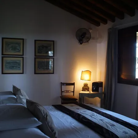 Giardino Di Rebecca Couette-café